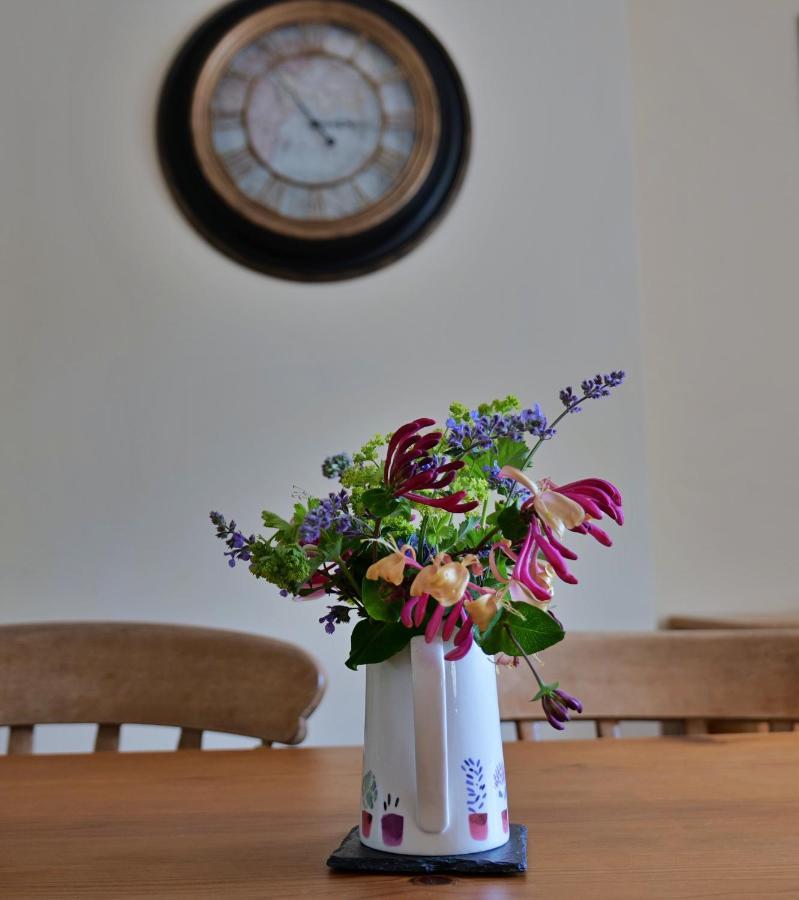 Country Cottage With Far Reaching Views Presteigne ภายนอก รูปภาพ